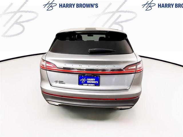 Photo of 2021 Silver Lincoln Nautilus