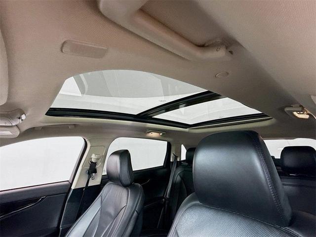 Photo of 2021 Silver Lincoln Nautilus