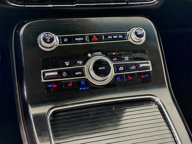 Photo of 2021 Silver Lincoln Nautilus