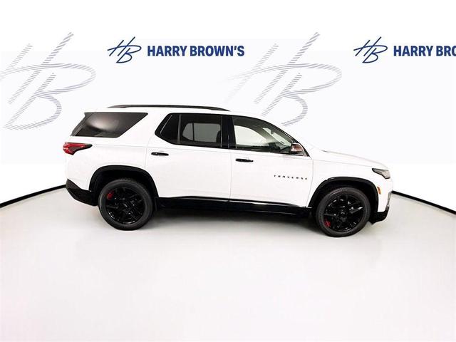 Photo of 2023 Summit White Chevrolet Traverse