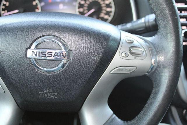 Photo of 2015 Magnetic Black Metallic Nissan Murano
