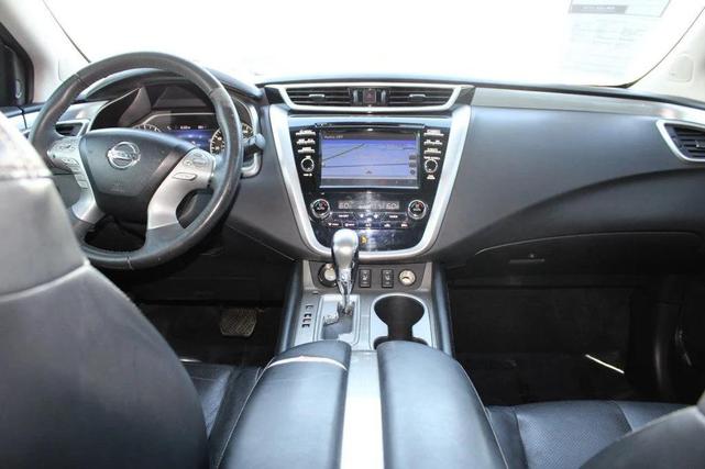 Photo of 2015 Magnetic Black Metallic Nissan Murano