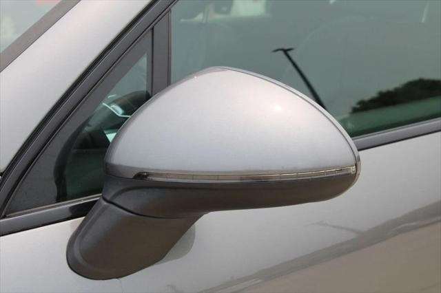 Photo of 2018 Palladium Metallic Porsche Cayenne
