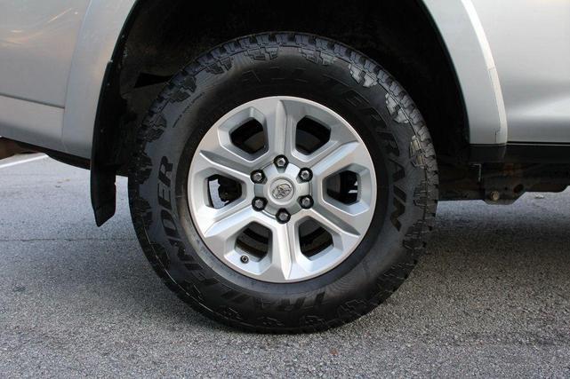 Photo of 2014 Classic Silver Metallic Toyota 4Runner