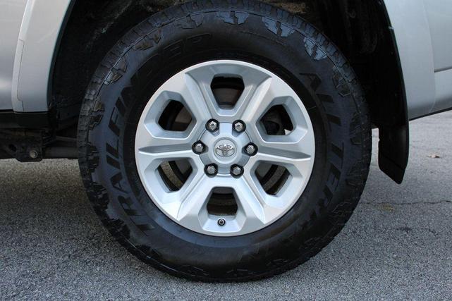 Photo of 2014 Classic Silver Metallic Toyota 4Runner