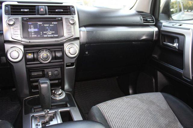 Photo of 2014 Classic Silver Metallic Toyota 4Runner