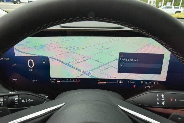 Photo of 2025 Summit White Buick Envision