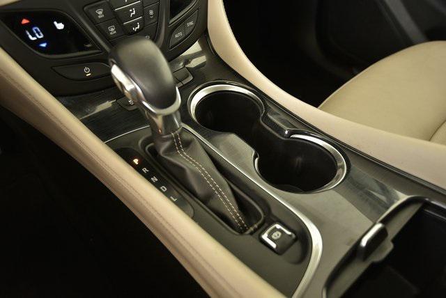 Photo of 2018 Galaxy Silver Metallic Buick Envision