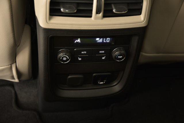 Photo of 2018 Galaxy Silver Metallic Buick Envision