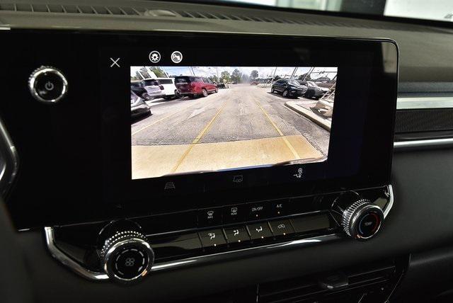Photo of 2025 Rapids Metallic GMC Canyon