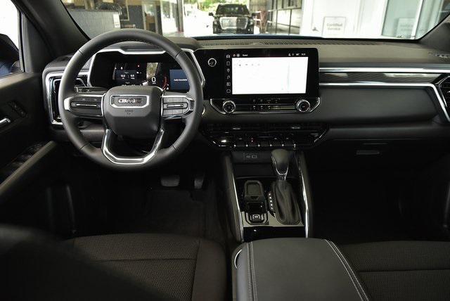 Photo of 2025 Rapids Metallic GMC Canyon