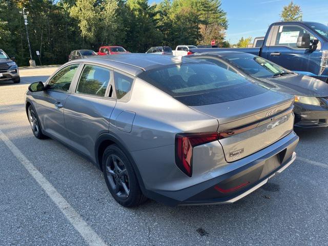 Photo of 2024 Wolf Gray Kia K5
