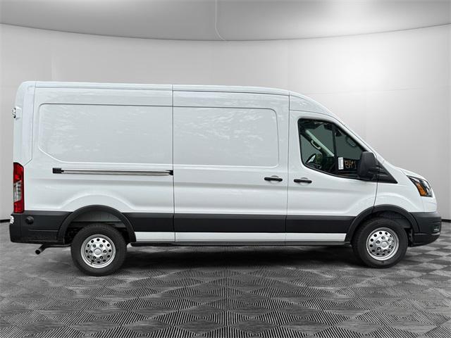 Photo of 2025 Oxford White Ford Transit-250