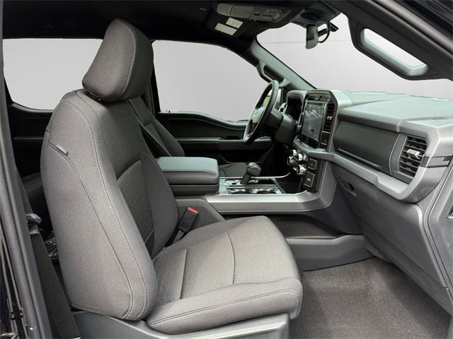 Photo of 2025 Agate Black Metallic Ford F-150