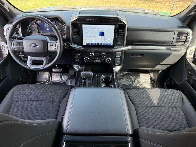Photo of 2023 Iconic Silver Metallic Ford F-150