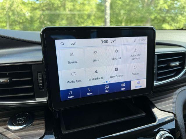 Photo of 2022 Agate Black Metallic Ford Explorer