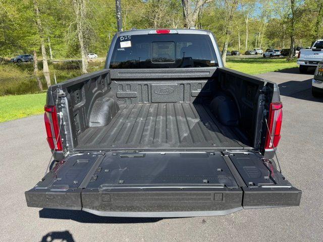 Photo of 2025 Carbonized Gray Metallic Ford F-150
