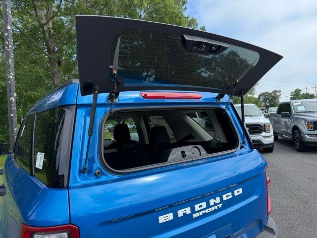 Photo of 2025 Blue Metallic Ford Bronco Sport