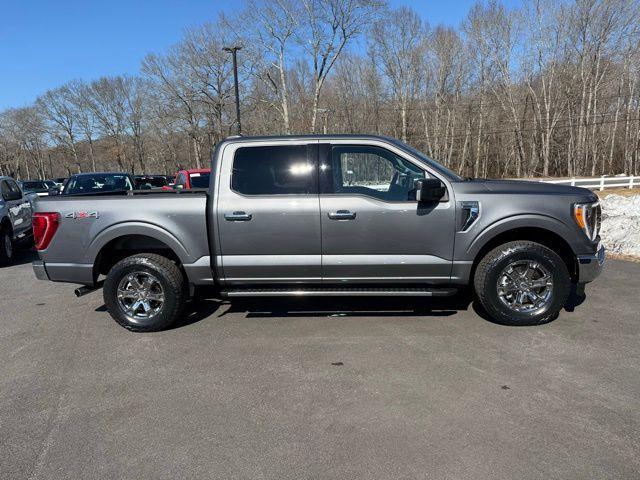 Photo of 2022 Carbonized Gray Metallic Ford F-150