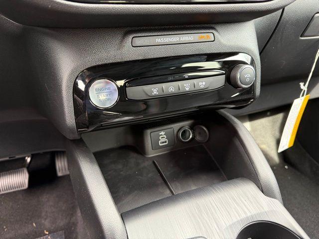 Photo of 2025 White Metallic Ford Escape