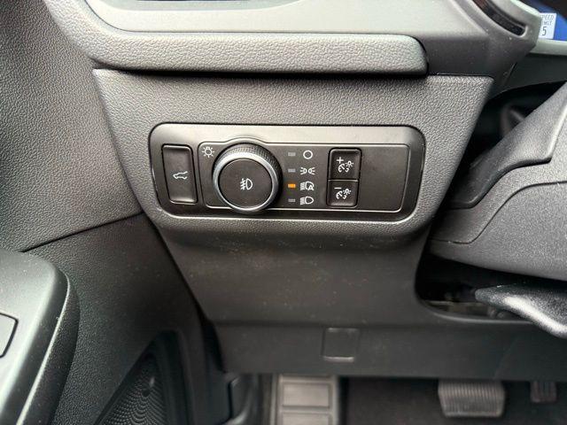 Photo of 2025 White Metallic Ford Escape