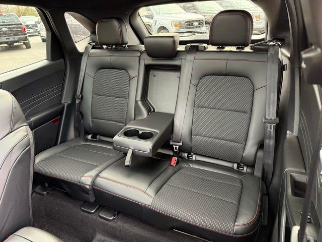 Photo of 2025 White Metallic Ford Escape