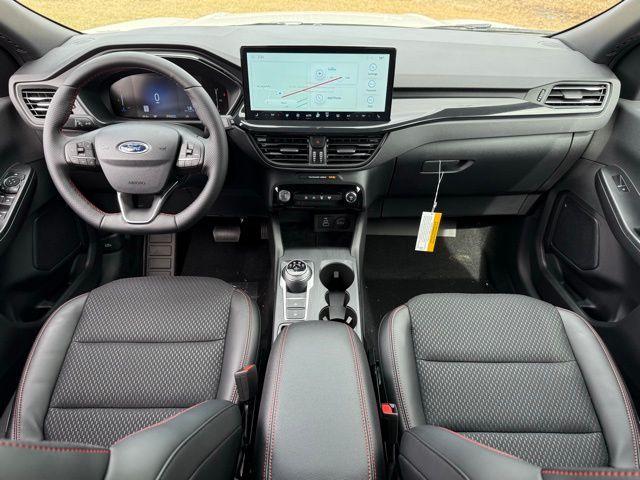 Photo of 2025 White Metallic Ford Escape