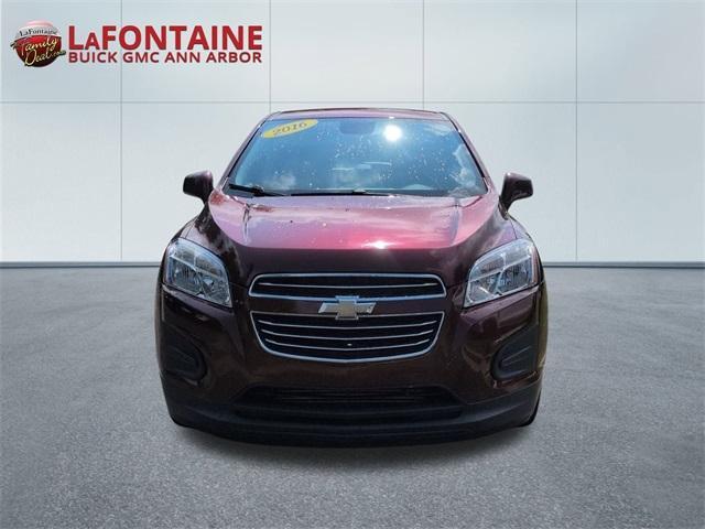 Photo of 2016 Crimson Metallic Chevrolet Trax