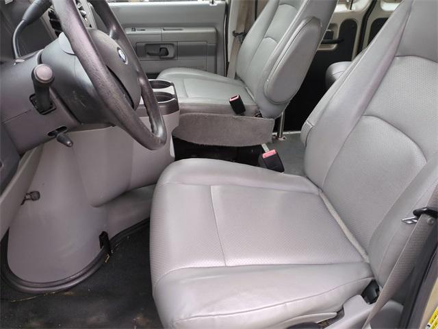 Photo of 2014 Pueblo Gold Metallic Ford E250