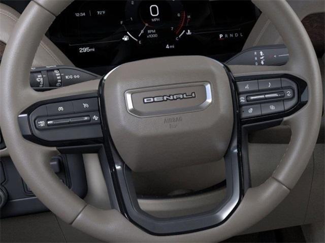 Photo of 2025 White GMC Yukon