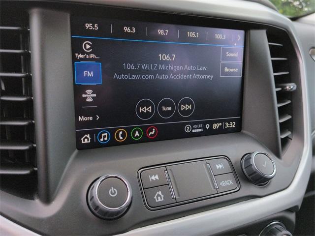 Photo of 2022 Summit White GMC Acadia