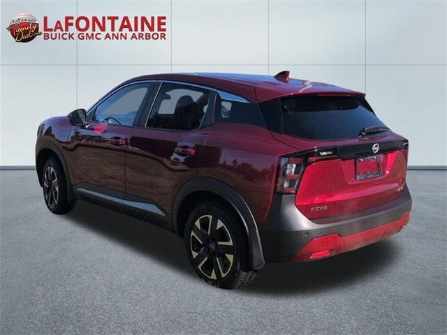 Photo of 2025 Scarlet Ember T Nissan Kicks