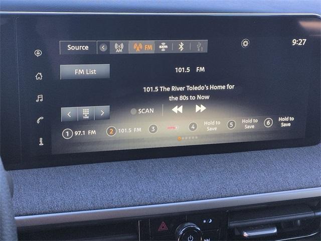 Photo of 2025 Scarlet Ember T Nissan Kicks