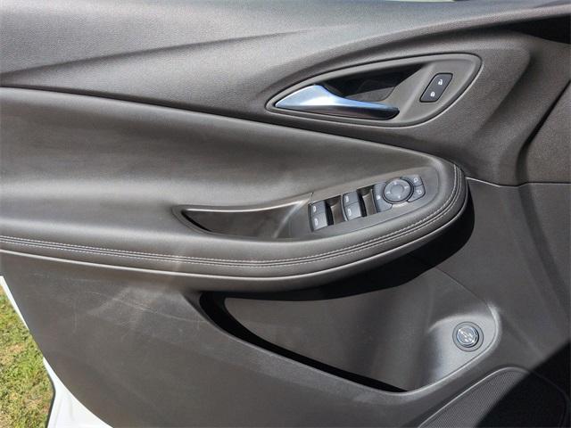Photo of 2024 White Frost Tri-Coat Buick Encore GX