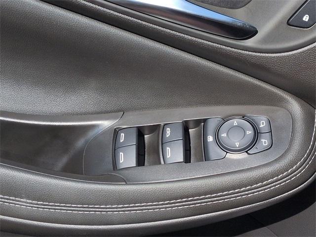 Photo of 2024 White Frost Tri-Coat Buick Encore GX