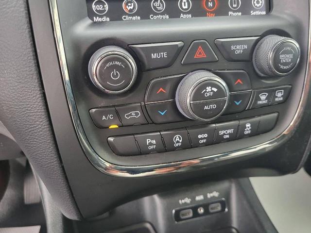 Photo of 2019 White Knuckle Clearcoat Dodge Durango