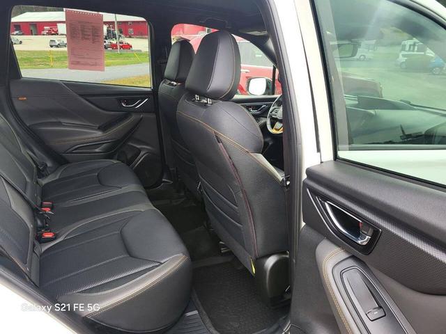 Photo of 2022 Crystal White Pearl Subaru Forester