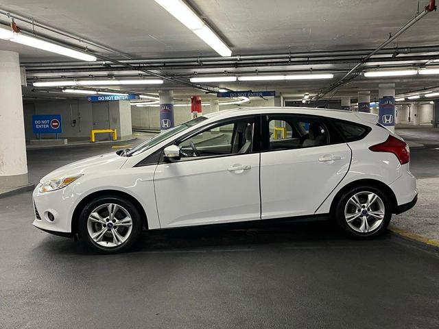 Photo of 2013 Oxford White Ford Focus