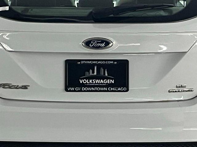 Photo of 2013 Oxford White Ford Focus