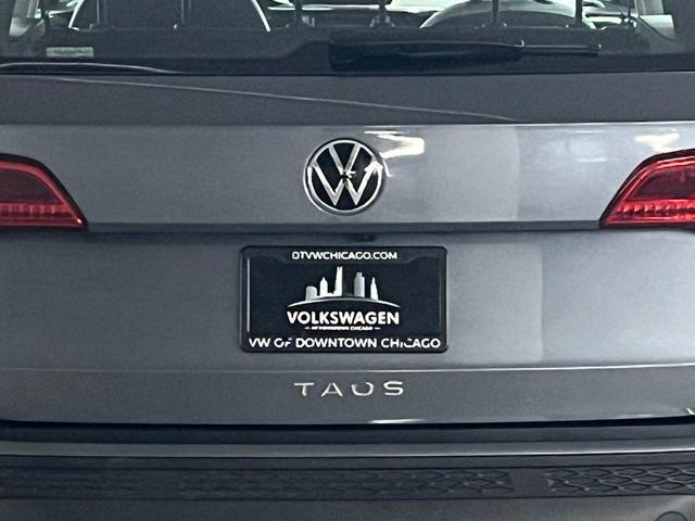 Photo of 2023 Platinum Gray Metallic Volkswagen Taos