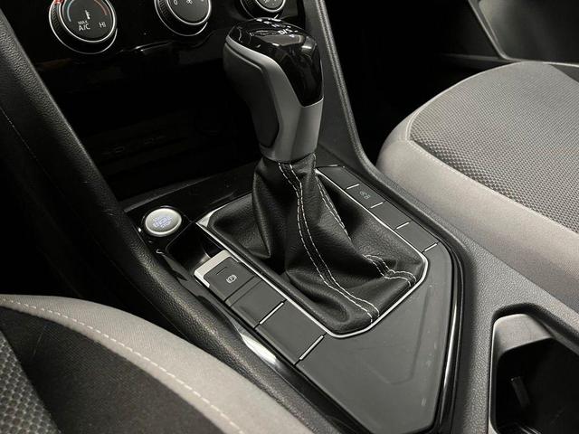 Photo of 2023 Platinum Gray Metallic Volkswagen Taos