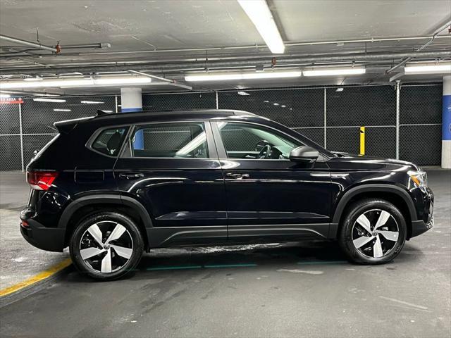 Photo of 2024 Deep Black Pearl Volkswagen Taos