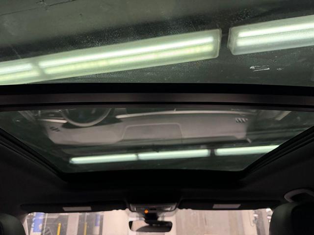 Photo of 2026 Deep Black Pearl Volkswagen Atlas Cross Sport