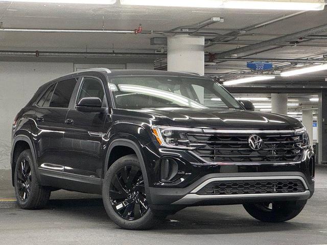 Photo of 2026 Deep Black Pearl Volkswagen Atlas Cross Sport