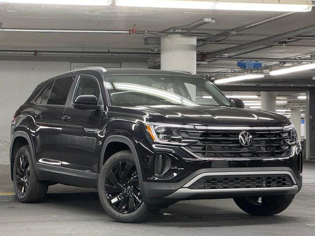 Photo of 2026 Deep Black Pearl Volkswagen Atlas Cross Sport