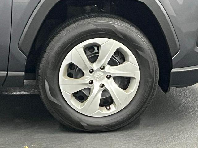 Photo of 2019 Magnetic Gray Metallic Toyota RAV4