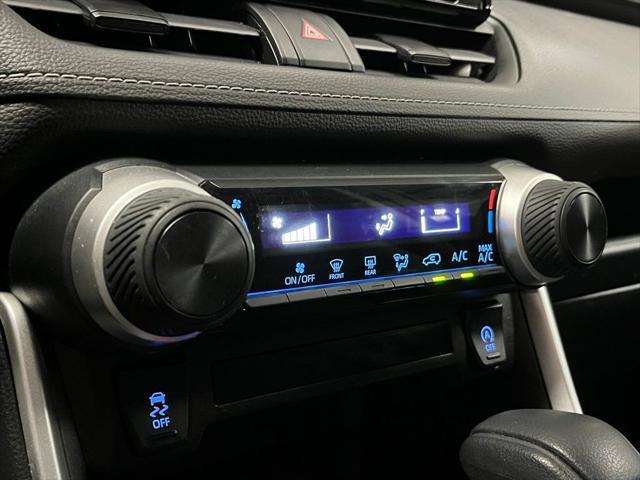 Photo of 2019 Magnetic Gray Metallic Toyota RAV4