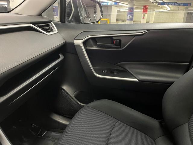 Photo of 2019 Magnetic Gray Metallic Toyota RAV4