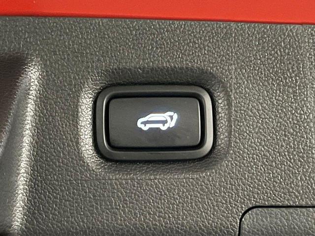 Photo of 2023 Calypso Red Hyundai SANTA FE