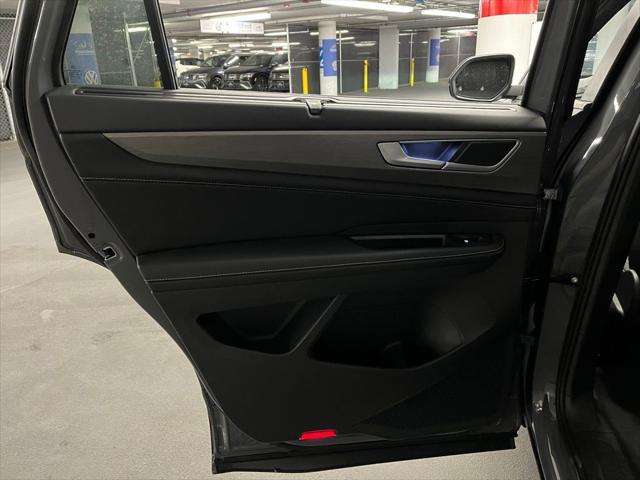Photo of 2025 Gray Volkswagen Atlas Cross Sport